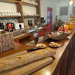 Couette-café L'interlude 3*