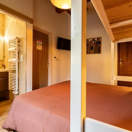 L'interlude فندق مبيت وإفطار 3*