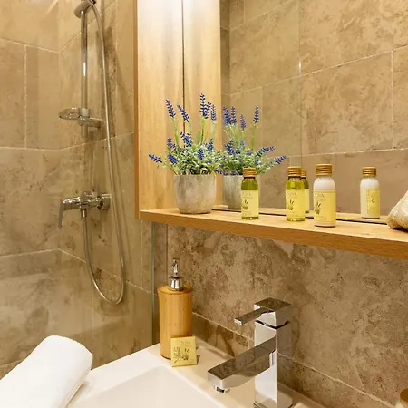 L'interlude 3* Mons (Herault)